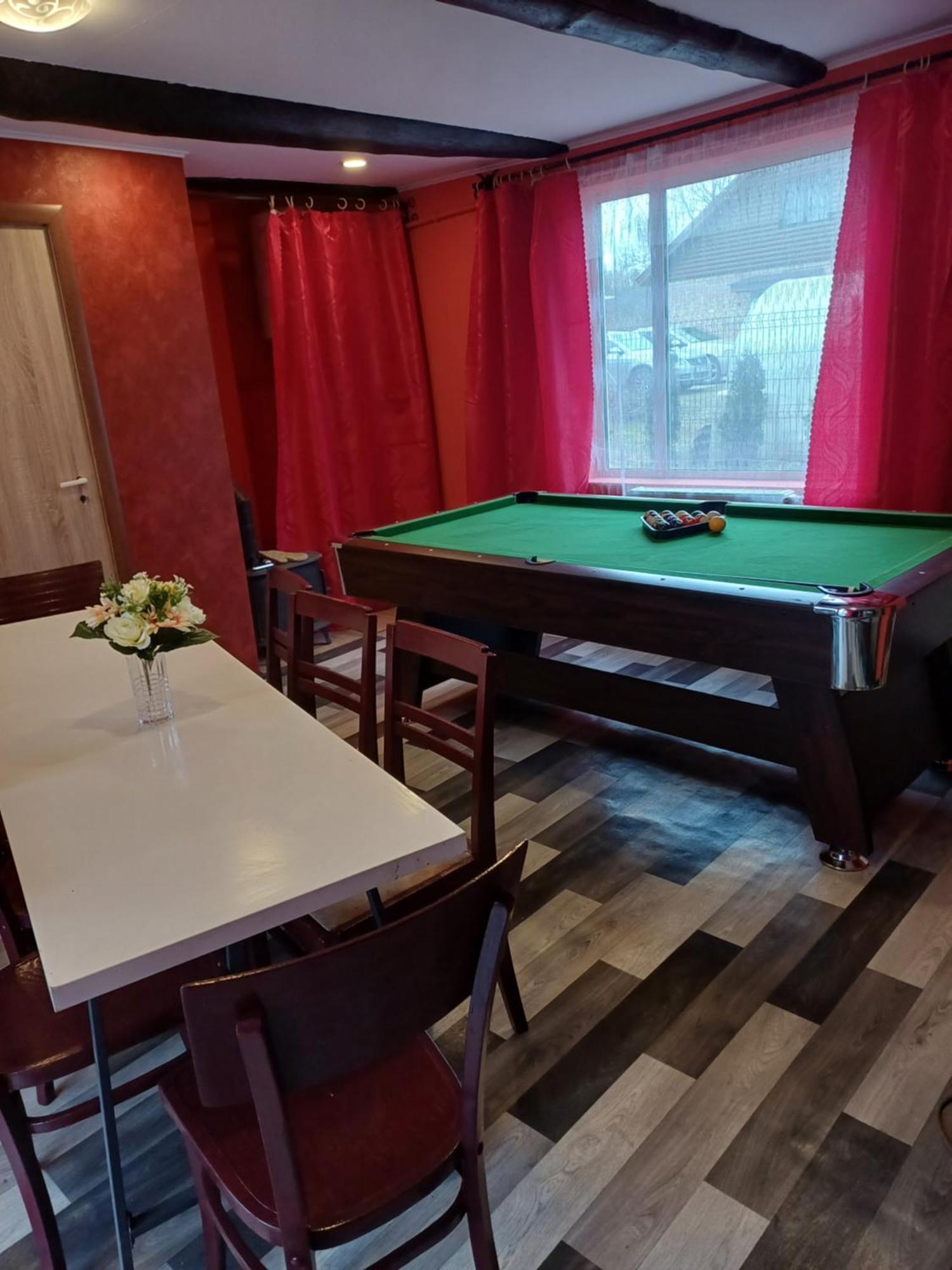 Viesu Nams "Laimes Pakavs" Hotel Straupe Exterior foto