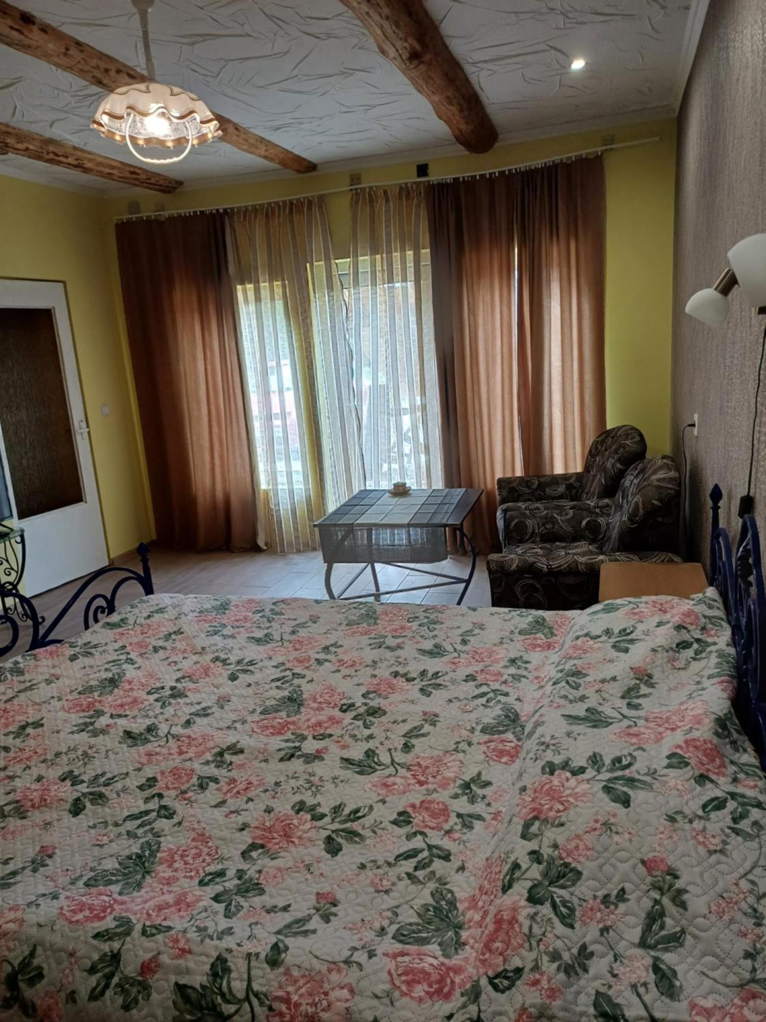 Viesu Nams "Laimes Pakavs" Hotel Straupe Exterior foto
